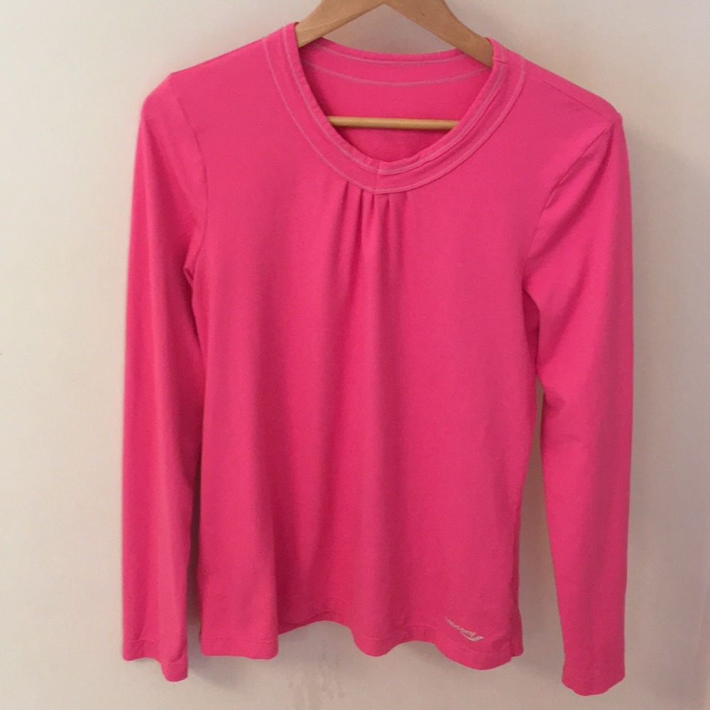 Saucony long sleeve shirt